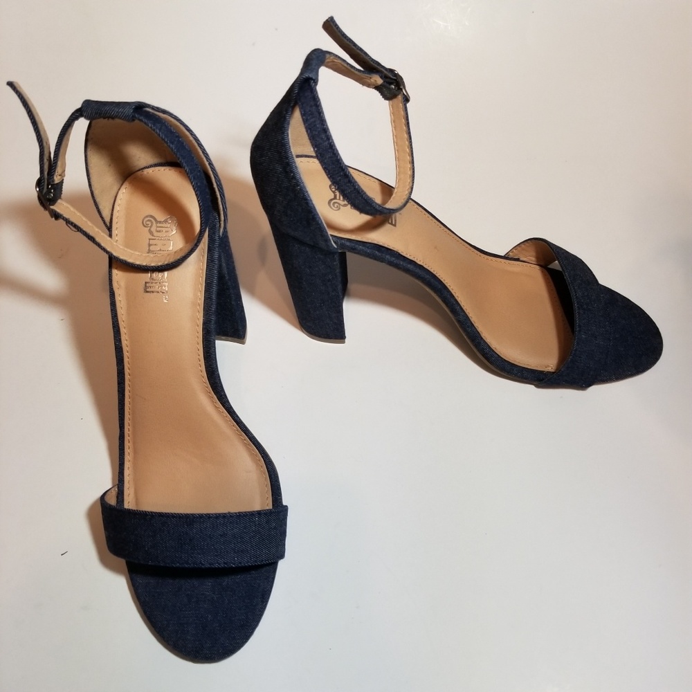 NWOT! Trash Blue Jeans Ankle Straps High Heel 9